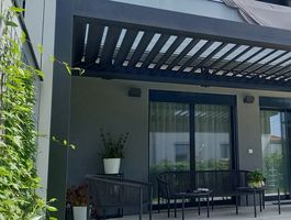 Pergolák / ponyvás és dönthető lamellás