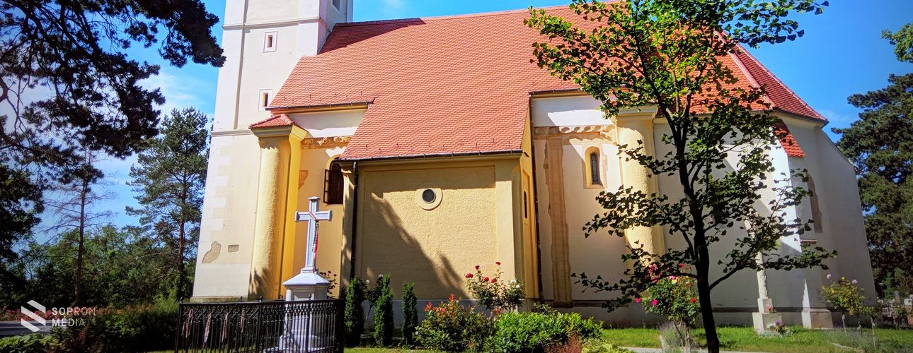 Vízfakasztó szent és román kori templom Storno-festménnyel