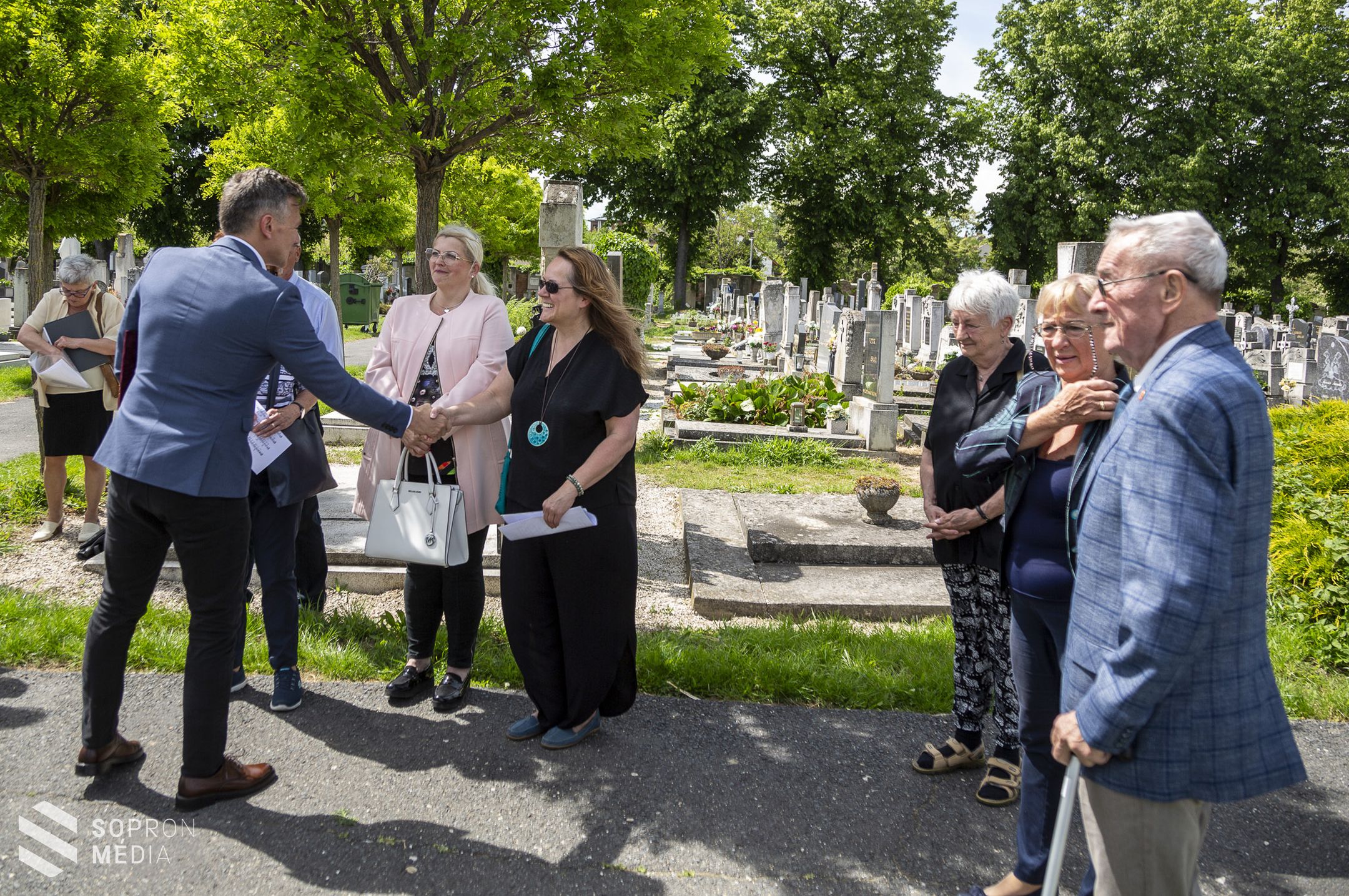 Felújították Ágoston Ernő festő- és grafikusművész síremlékét