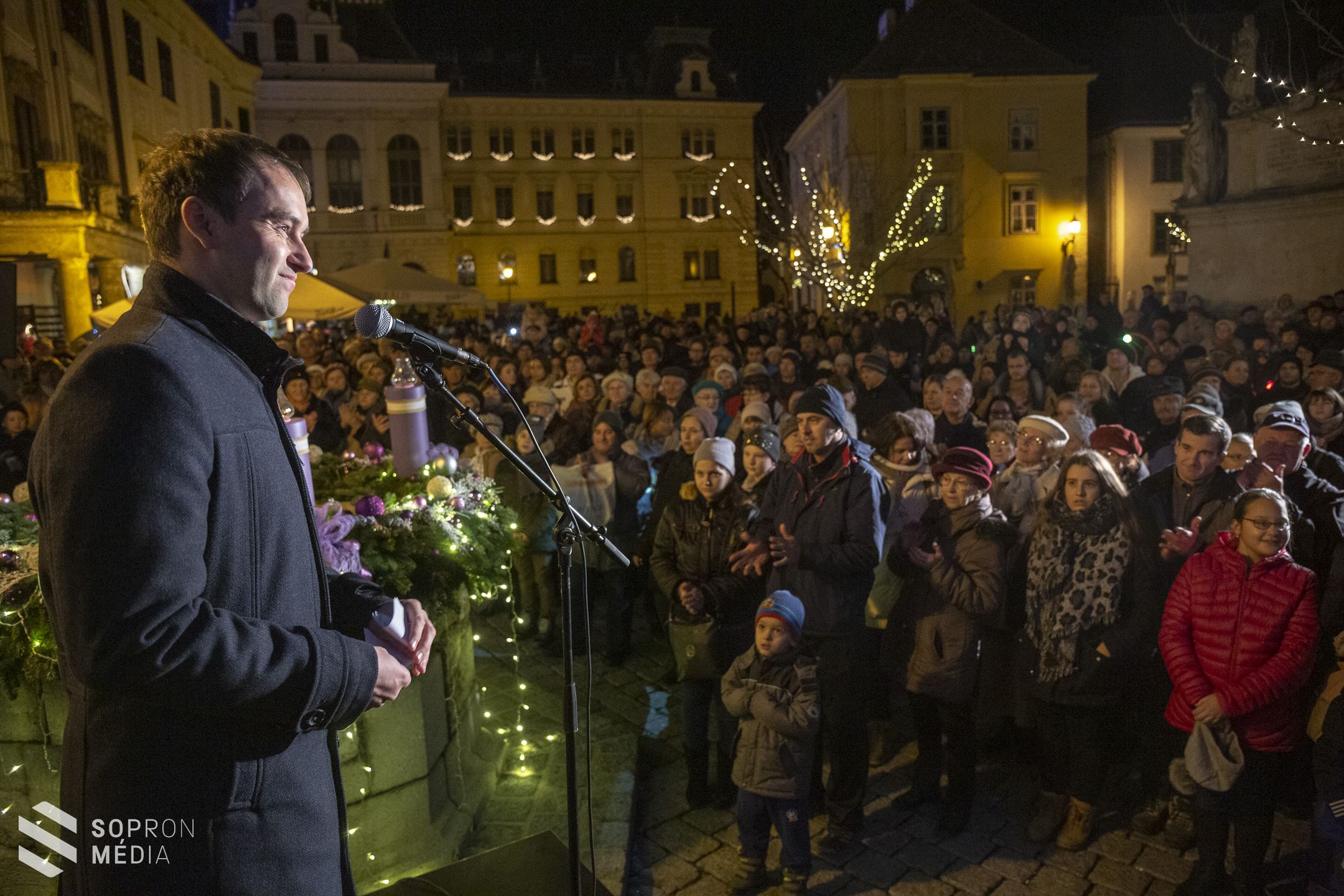 A remény lángja lobbant fel advent második vasárnapján 