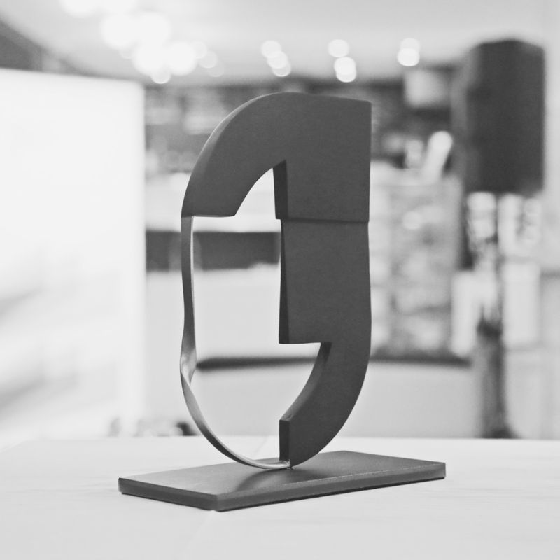 Esterházy-díjról adott hírt a Könyves Magazin