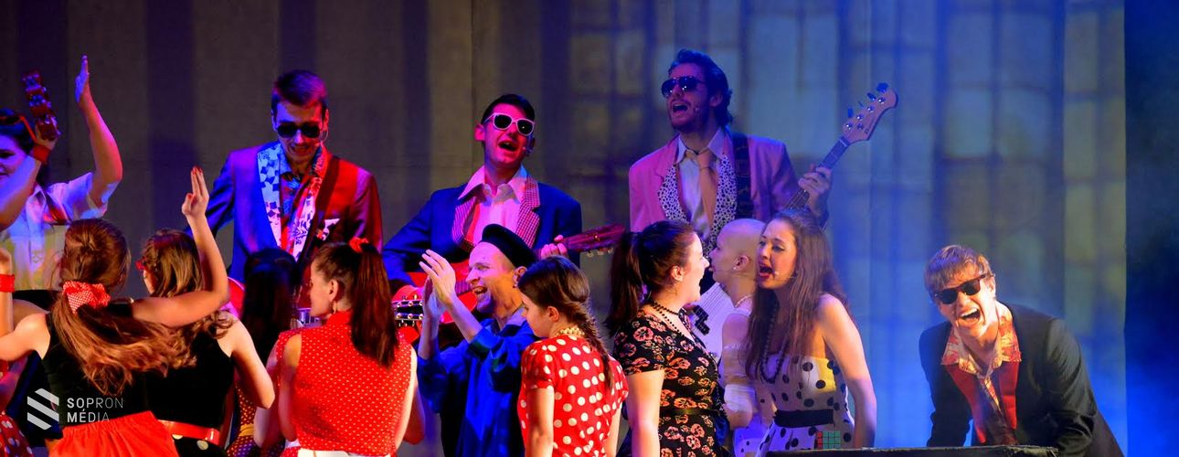 Adventi jótékonysági est a Rock n' Roll jegyében