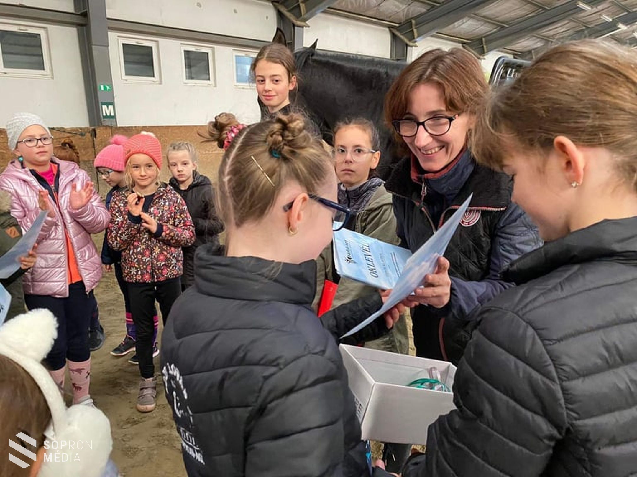 Látványos és különleges kapcsolatot igénylő sport a lovastorna