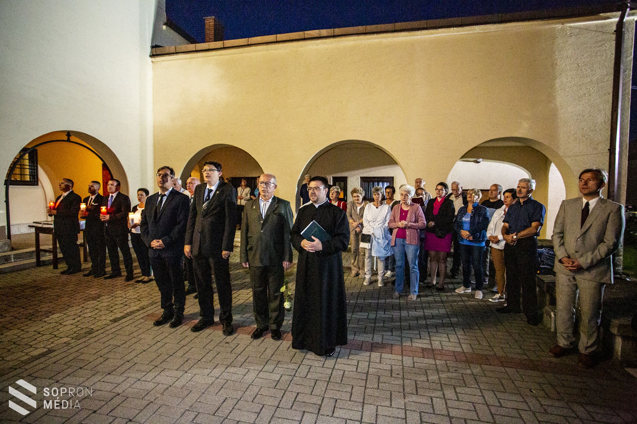 Mécsest gyújtottak a második ágfalvi csata hőseinek emlékére