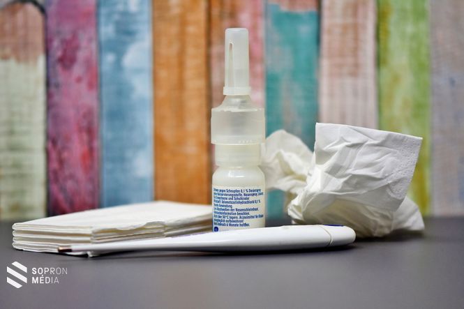 A vakcinával a vírus olyan súlyos szövődményei is elkerülhetőek, mint a tüdőgyulladás
