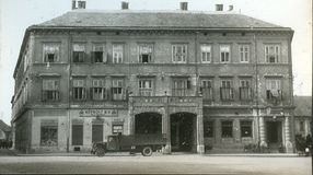 Megújul a Széchenyi tér jelentős műemlék épülete