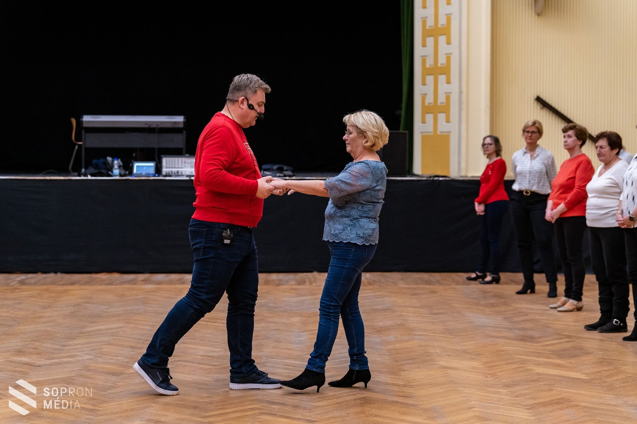 Újra együtt, újra tánc!