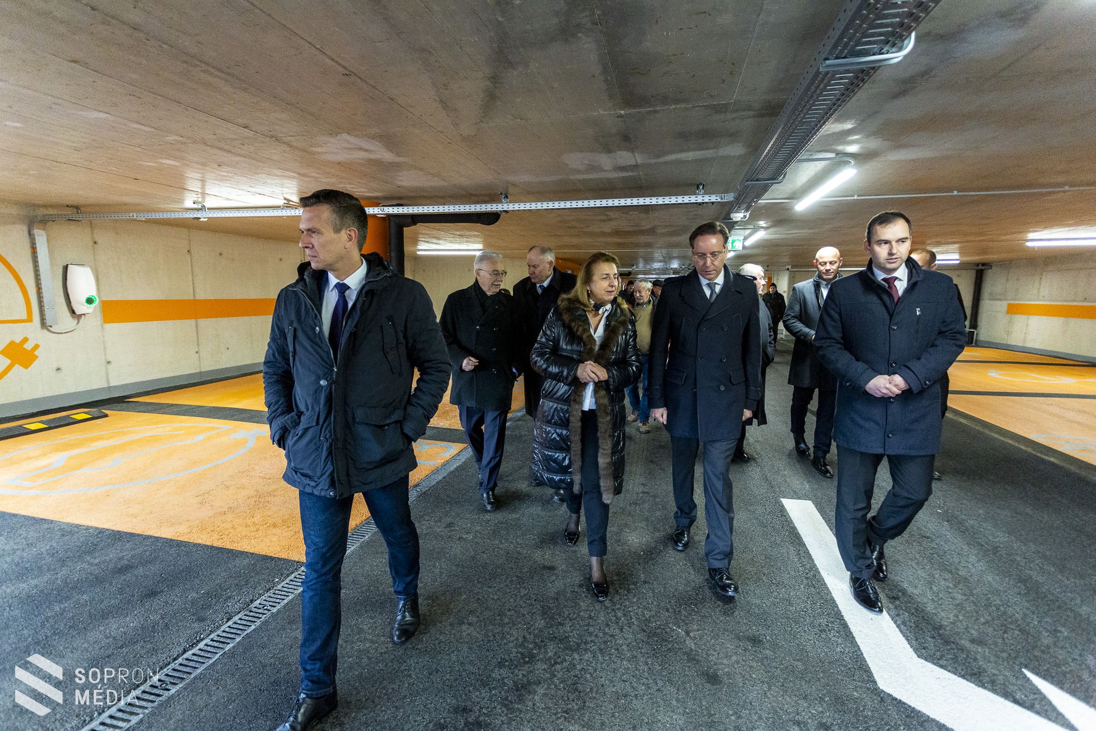 Átadták az Árpád utcai parkolóházat