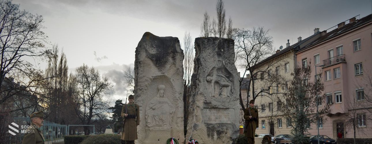 Tiszteletadás a doni hősök emlékére