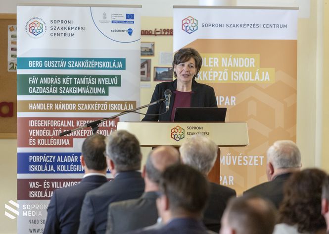 Pölöskei Gáborné, az Innovációs és Technológiai Minisztérium szakképzésért és felnőttképzésért felelős helyettes államtitkára