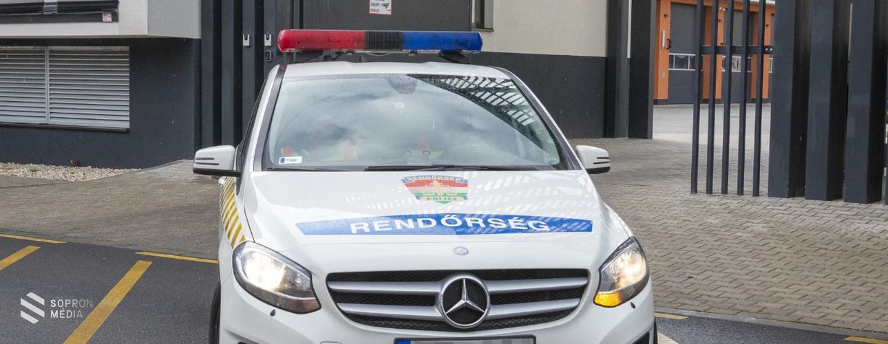 Közel 40 ezer forint értékben lopott parfümöket egy férfi Sopronban!