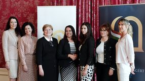 A járvány idején helytálló nőket díjazza a Nők Magyarországért Klub