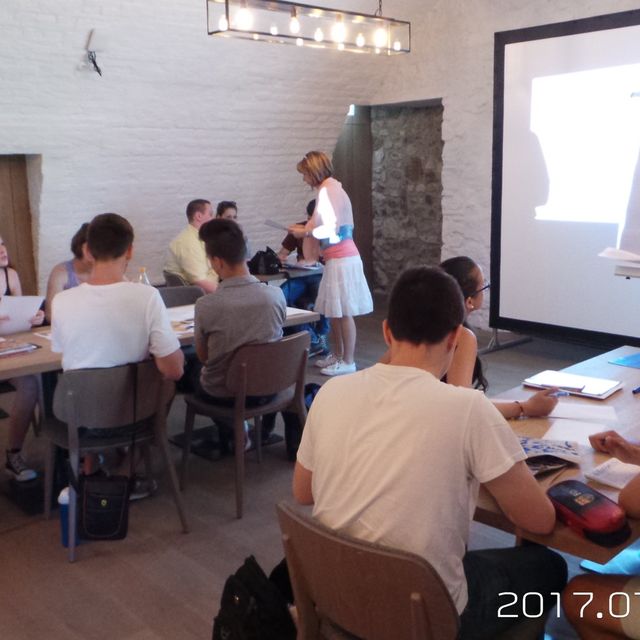 Esterházy nyári egyetemet tartottak Estöriseknek