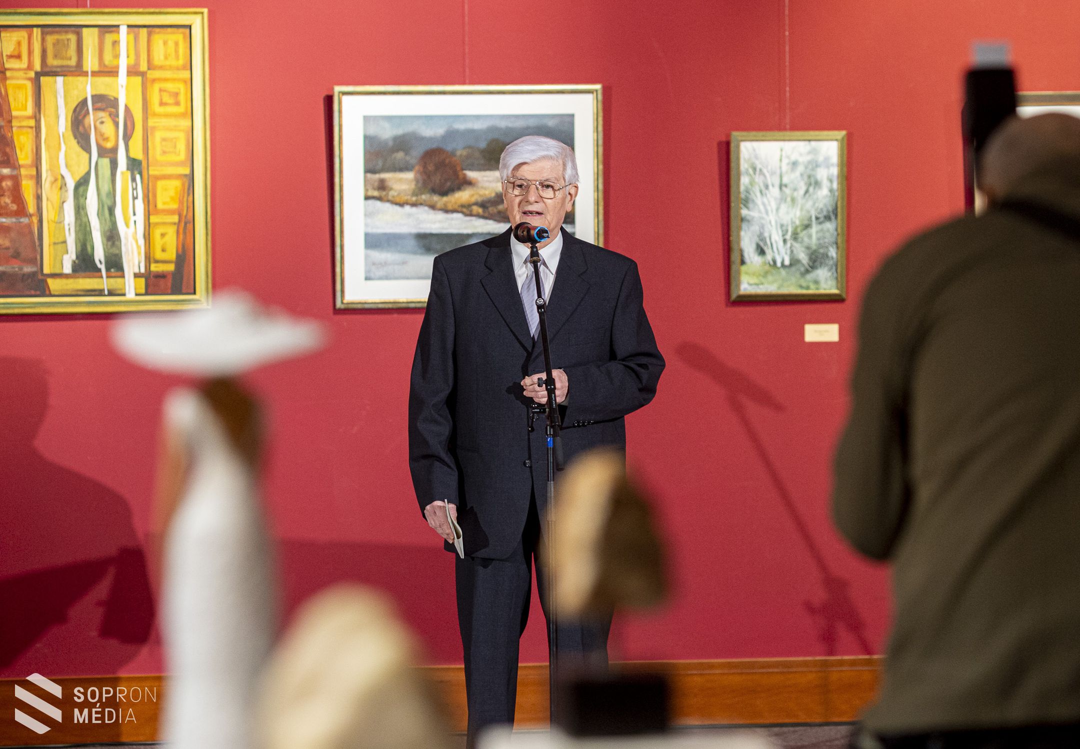 Megnyílt az Adventi tárlat – Megjelent a Soproni Füzetek 2022