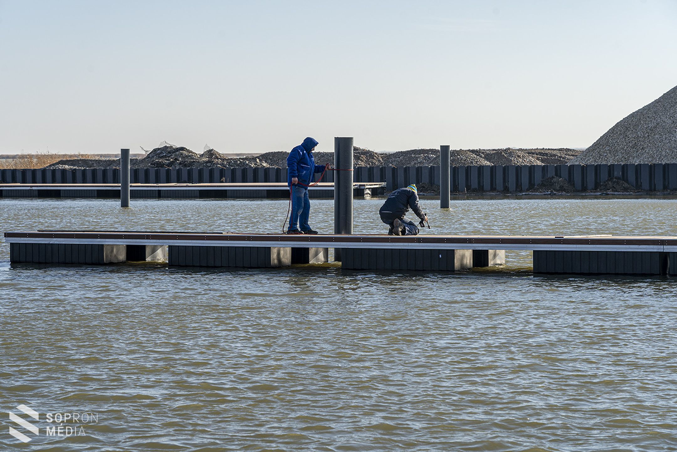 Fa Nándor vállalkozása építi a Fertő-part északi kikötőjét