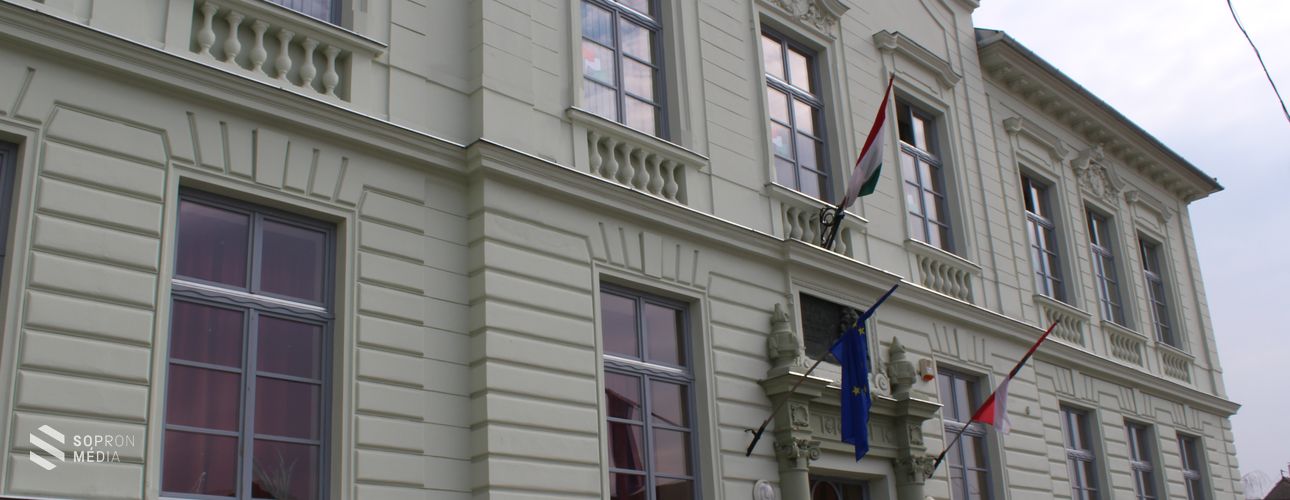 A tankerületbe több mint ezerötszáz leendő elsős írattak be a szüleik 