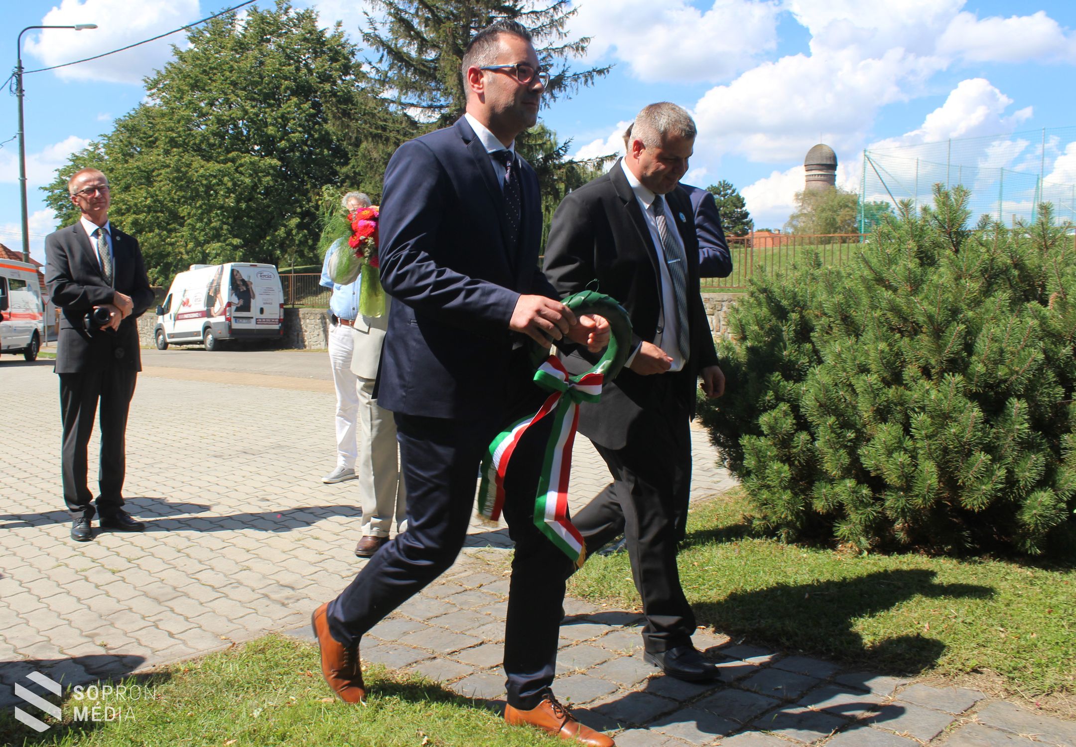 Új mentőgépjárművel gazdagodott városunk