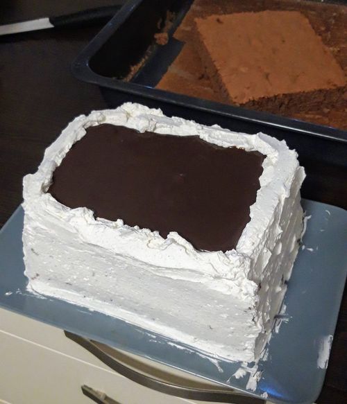 Mascarpone krémes torta folyékony csokis karamellával