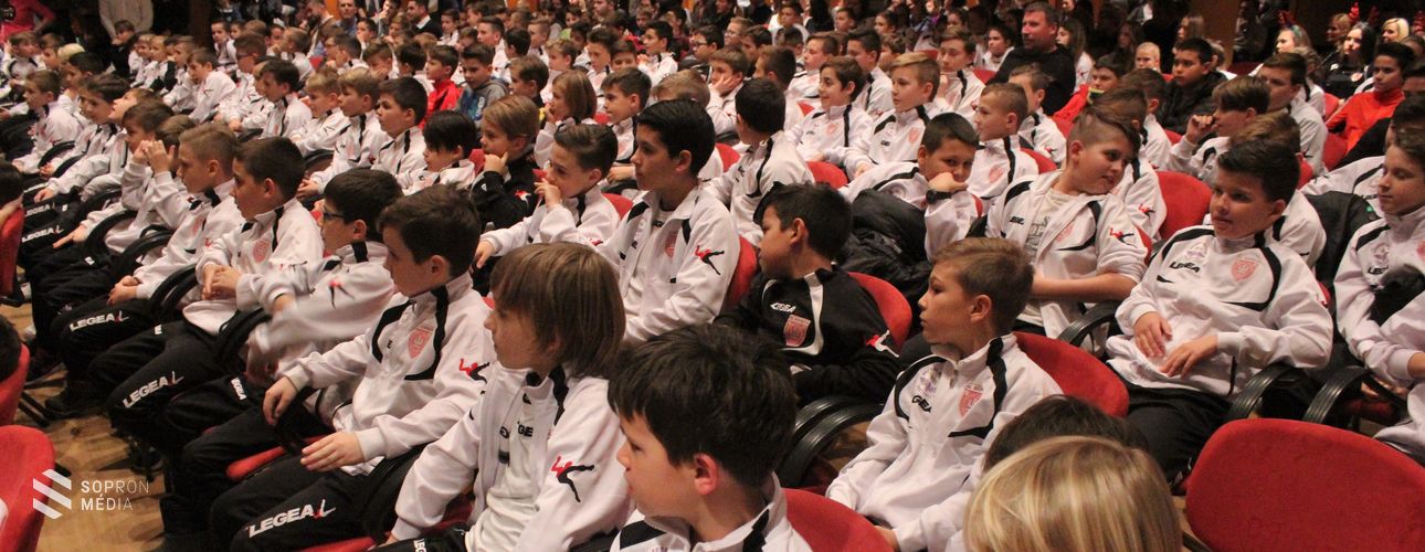 Ünnepi hangulatban zárta az évet az SC. Sopron