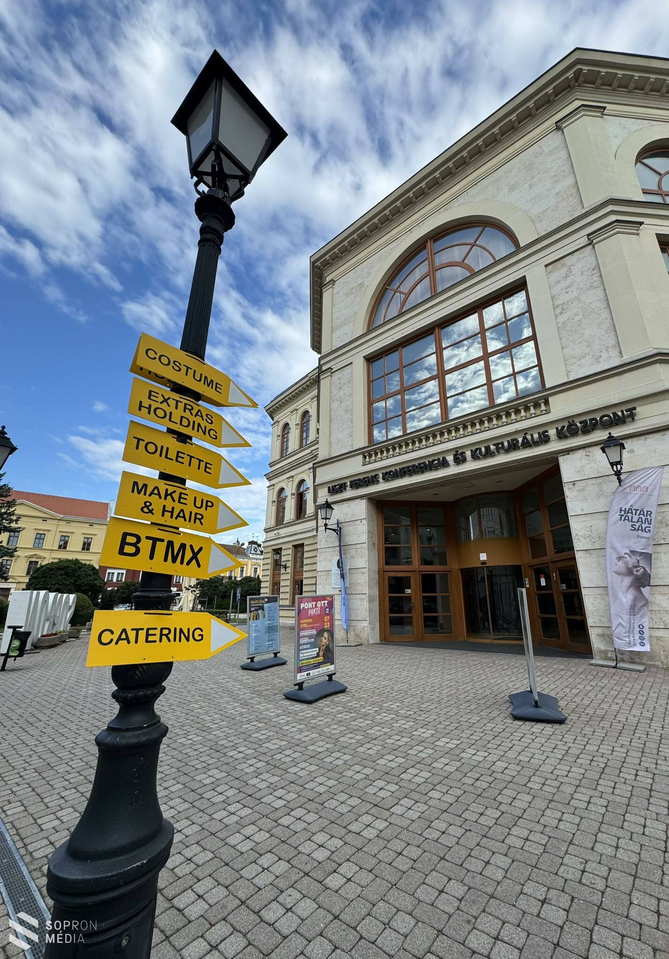 Filmforgatás Sopronban: telet varázsolt a stáb júliusban