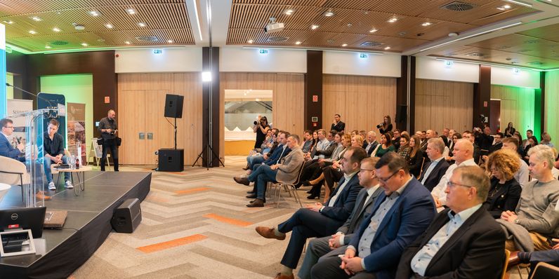 Folytatódik az iCon gazdaságpolitikai konferencia.