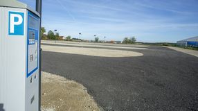 309 férőhelyes parkolót adtak át az Aranyhegyen